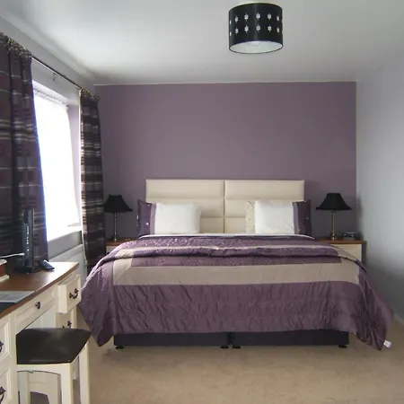 Bed & Breakfast Shealane 4*