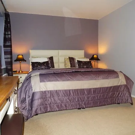 Bed & Breakfast Shealane 4*
